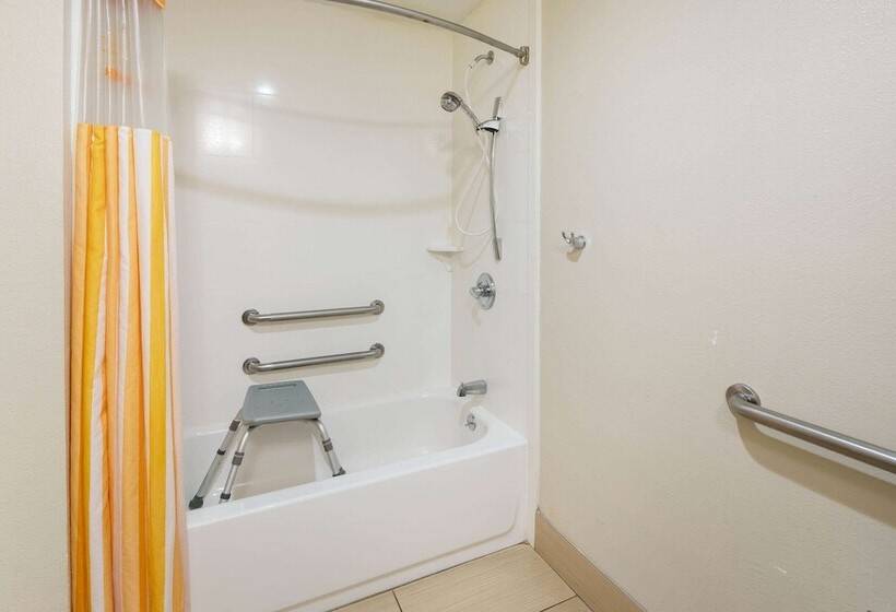 فندق La Quinta By Wyndham Lagrange / I 85