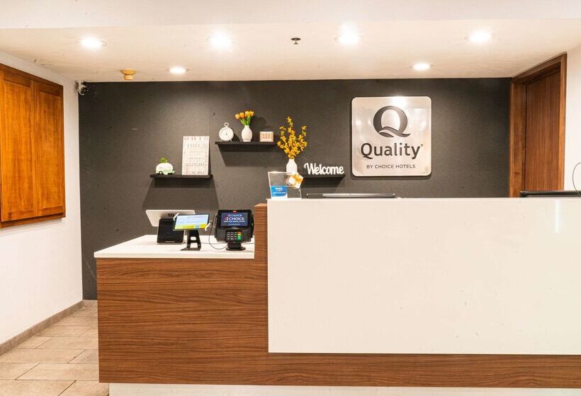 호텔 Quality Inn & Suites Oakwood Village   Cleveland South