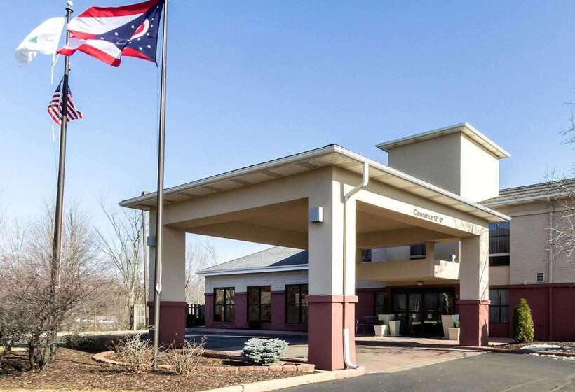 호텔 Quality Inn & Suites Oakwood Village   Cleveland South