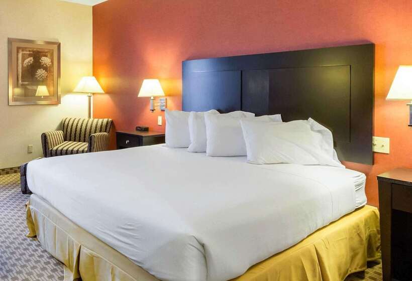 호텔 Quality Inn & Suites Oakwood Village   Cleveland South