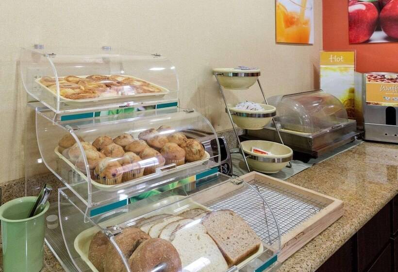 בית מלון כפרי Quality Inn Baytown  Houston East