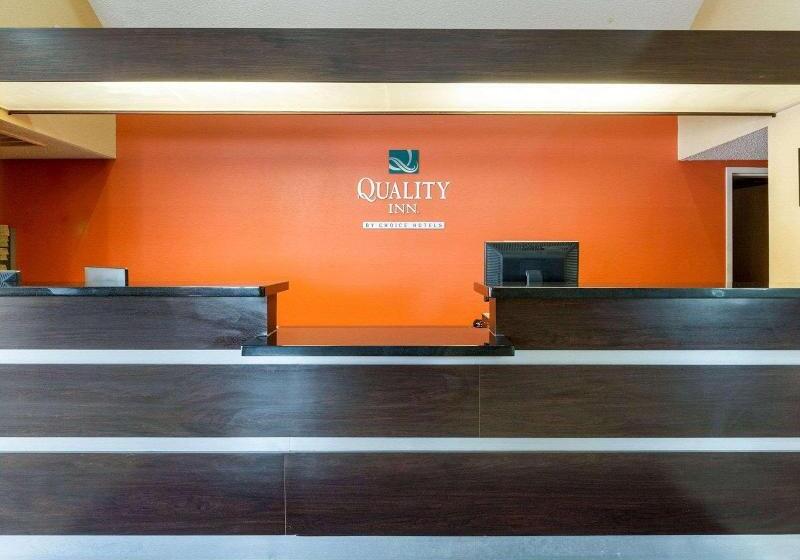 בית מלון כפרי Quality Inn Baytown  Houston East