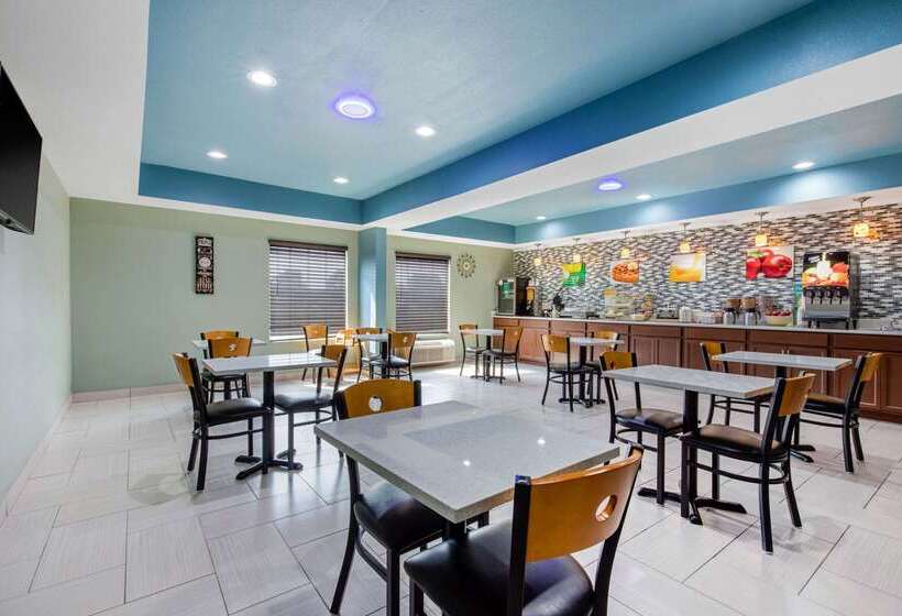 בית מלון כפרי Quality Inn
