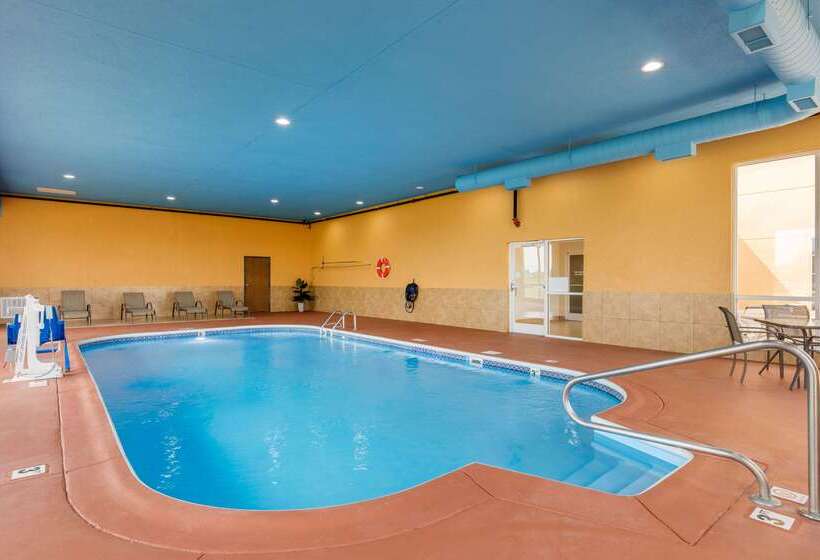 בית מלון כפרי Quality Inn