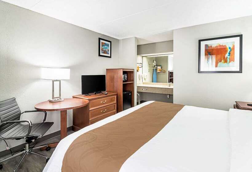 בית מלון כפרי Quality Inn