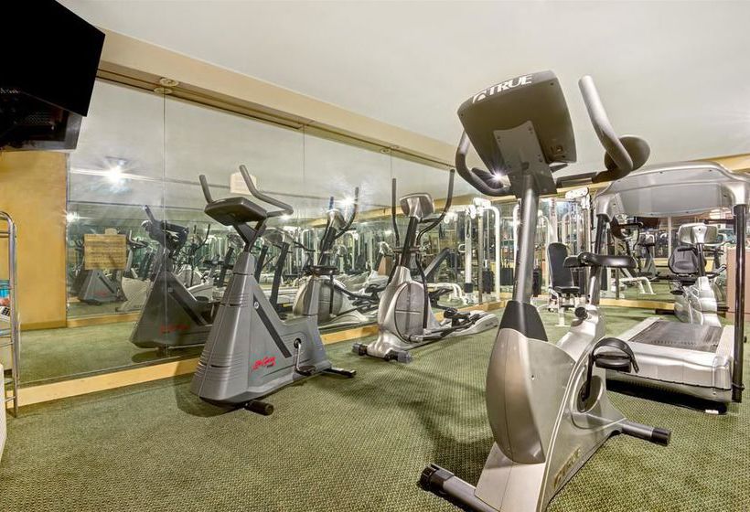 هتل Days Inn By Wyndham Montgomery Near Aum