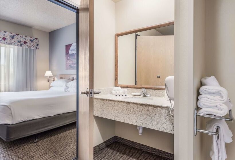 בית מלון כפרי Red Lion Inn & Suites Goodyear