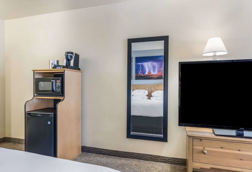 בית מלון כפרי Red Lion Inn & Suites Goodyear