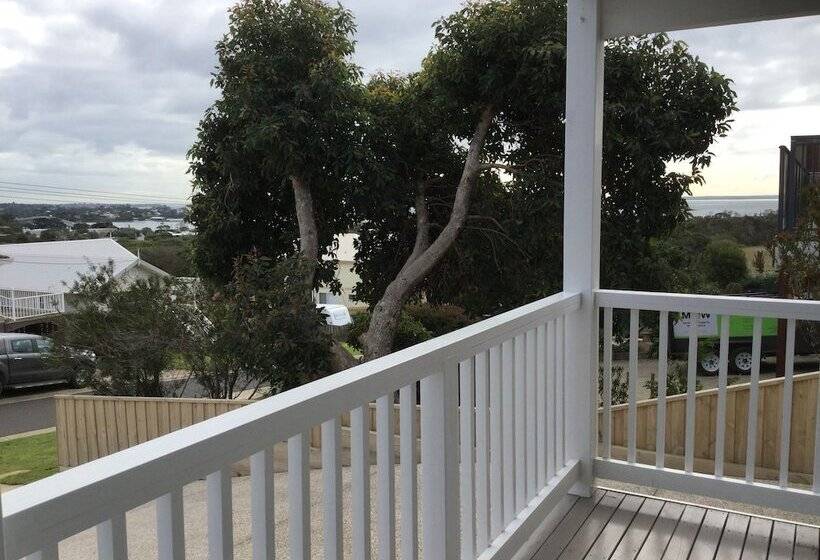 Apartment With Views