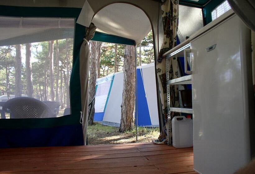 בית מלון כפרי Kamp Planik  Campsite
