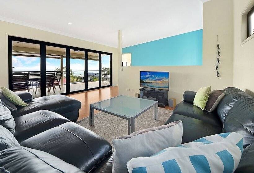 Moreton Bay Vista