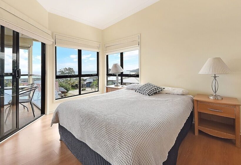 Moreton Bay Vista