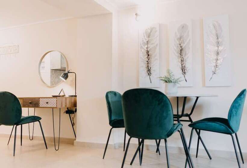 Best House, Central Luxury Apartment, Agiou Nikolaou, Patra