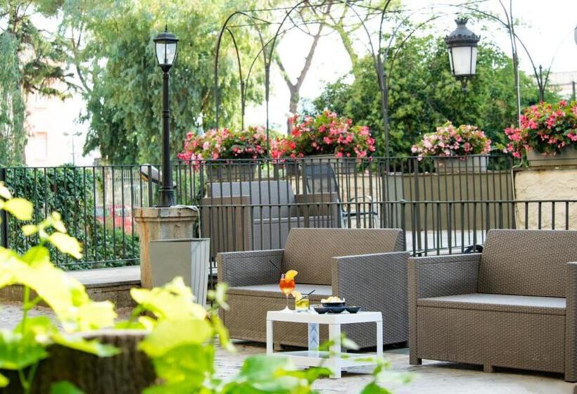 مسافرخانه Villa Elisio Hotel & Spa