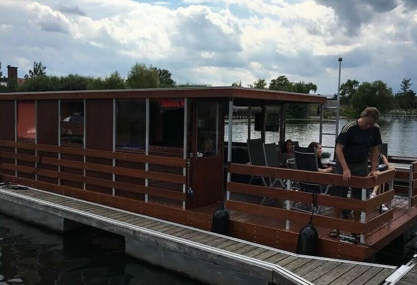 בית מלון כפרי Hausboot Demmin An Der Peene
