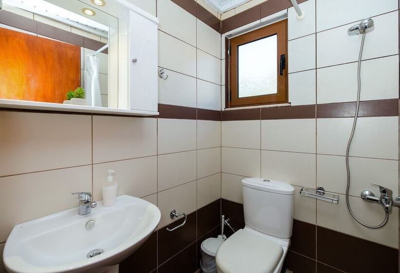 פנסיון En Plo Rooms