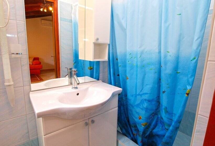 Apartment 730