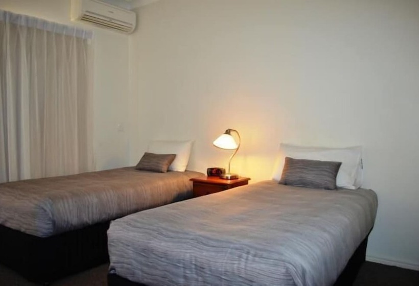 Redland Bay Motel