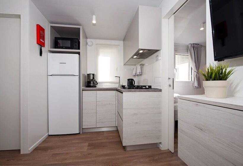 فندق Mediteran Kamp Mobile Homes In Camping Puntica