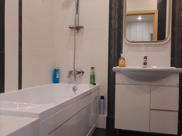 Apartment On Maloye Shosse 3