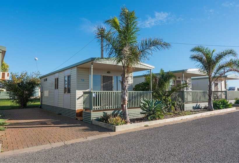 فندق Edithburgh Caravan Park