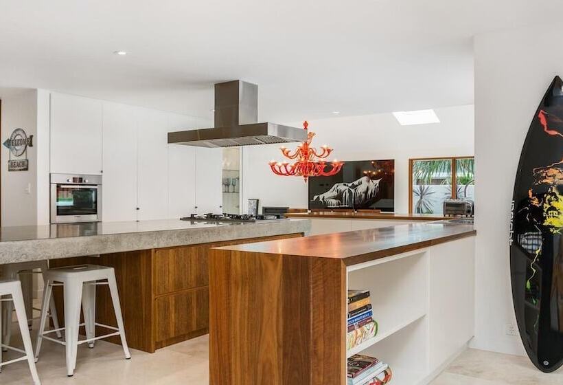 Your Luxury Escape   Onecoral