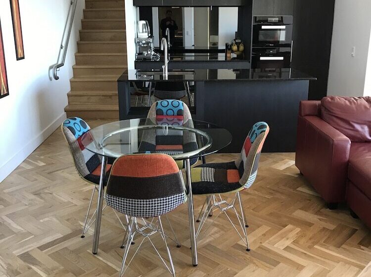 Adelaide Vue Penthouse