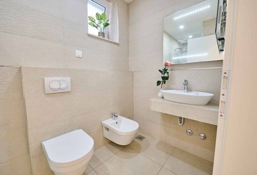 پانسیون Best Location Rooms