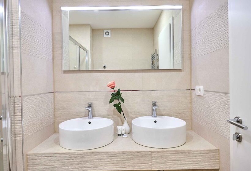 پانسیون Best Location Rooms