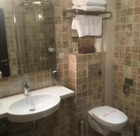 هتل Diamond River Resort & Spa