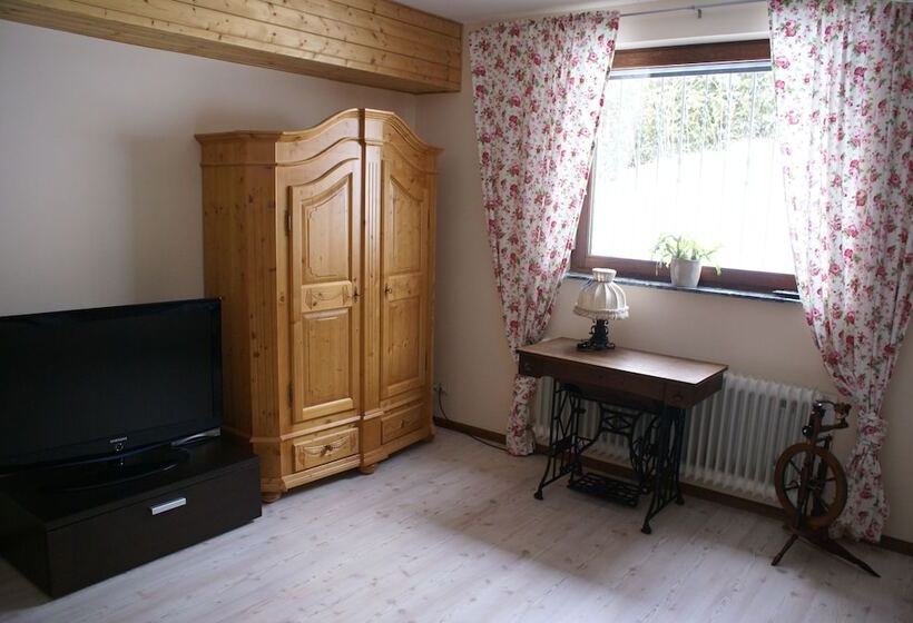 Oasis Apartment