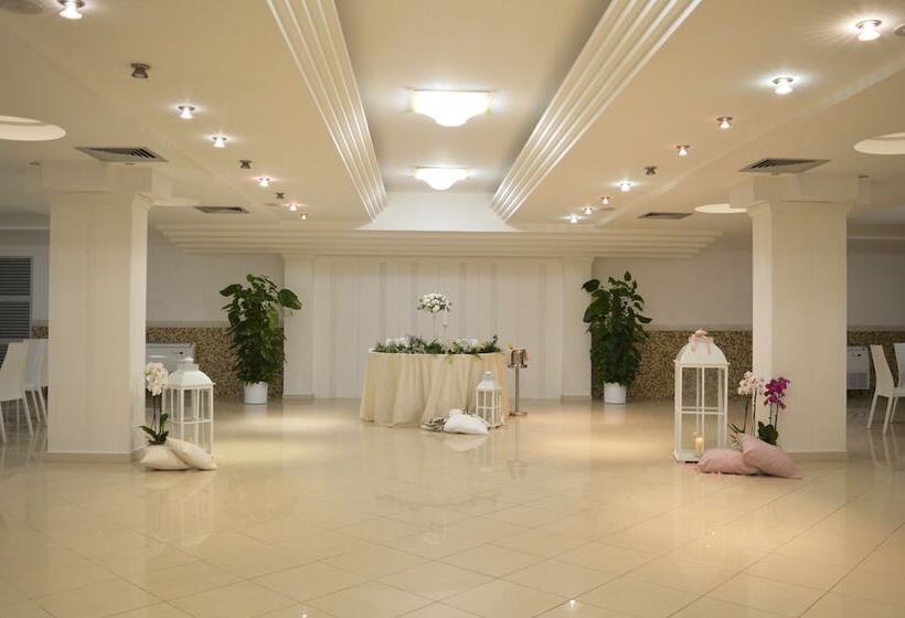 여관 & Resort Perla