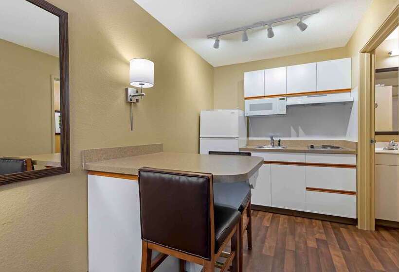 Extended Stay America Suites  Washington, D.c.  Falls Church  Merrifield