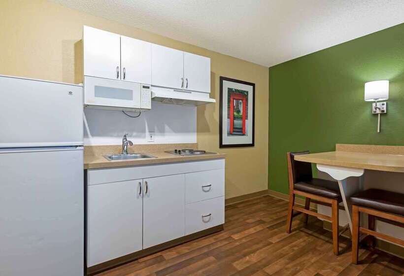 Extended Stay America Suites  Washington, D.c.  Falls Church  Merrifield