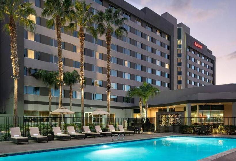 Отель Bakersfield Marriott At The Convention Center