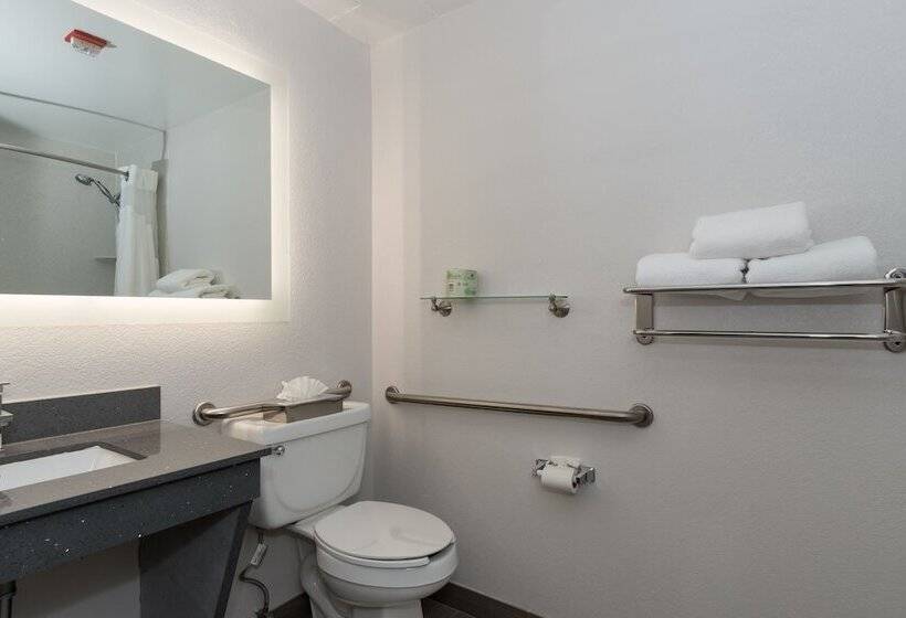 Отель Best Western Plus Pinevillecharlotte South