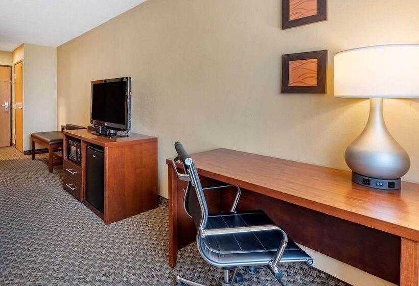 호텔 Comfort Inn & Suites Napoleon