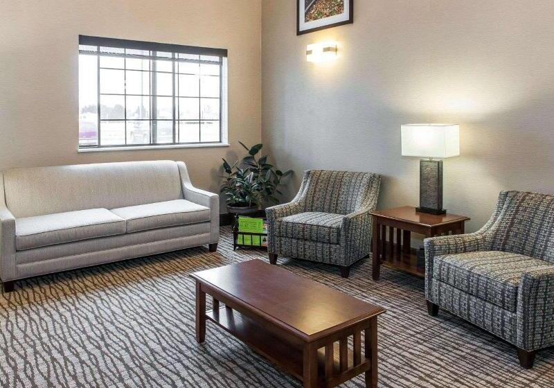 호텔 Comfort Inn & Suites Napoleon