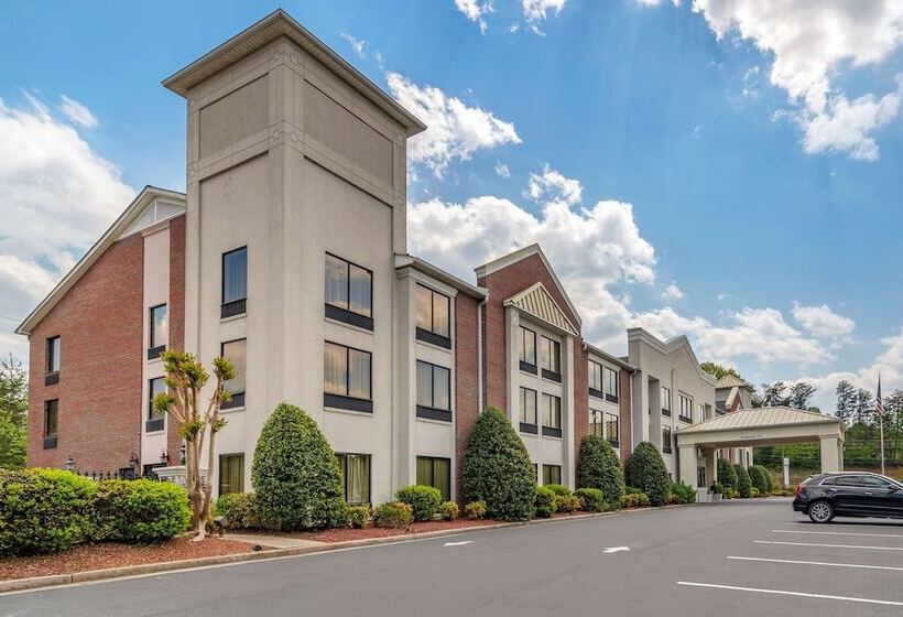 فندق Comfort Inn & Suites Dahlonega University Area