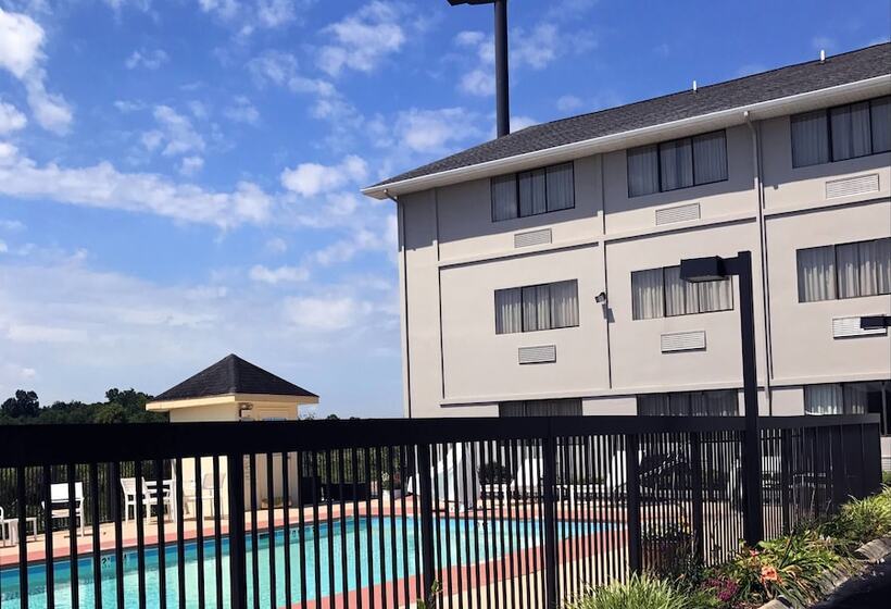 בית מלון כפרי Country Inn & Suites By Radisson, Abingdon, Va