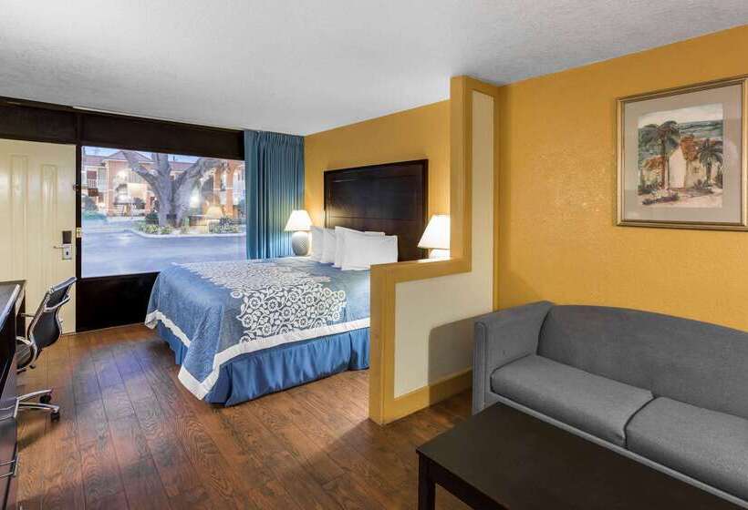 فندق Days Inn & Suites By Wyndham Port Richey
