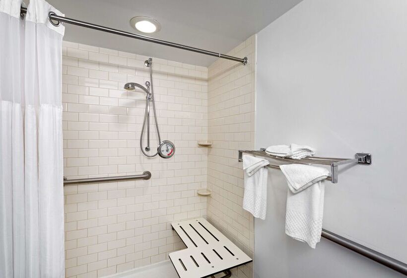 호텔 Doubletree By Hilton Washington Meadow Lands Casino Area