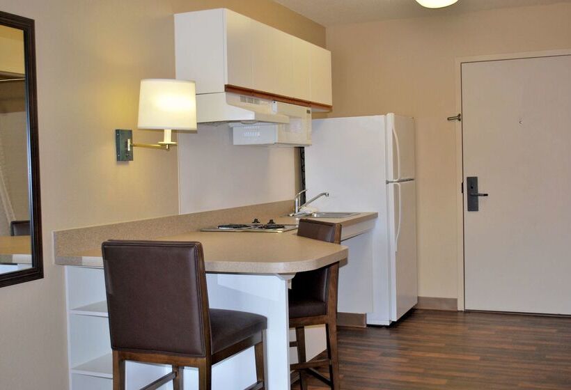 هتل Extended Stay America Suites   Atlanta   Marietta   Powers Ferry Rd