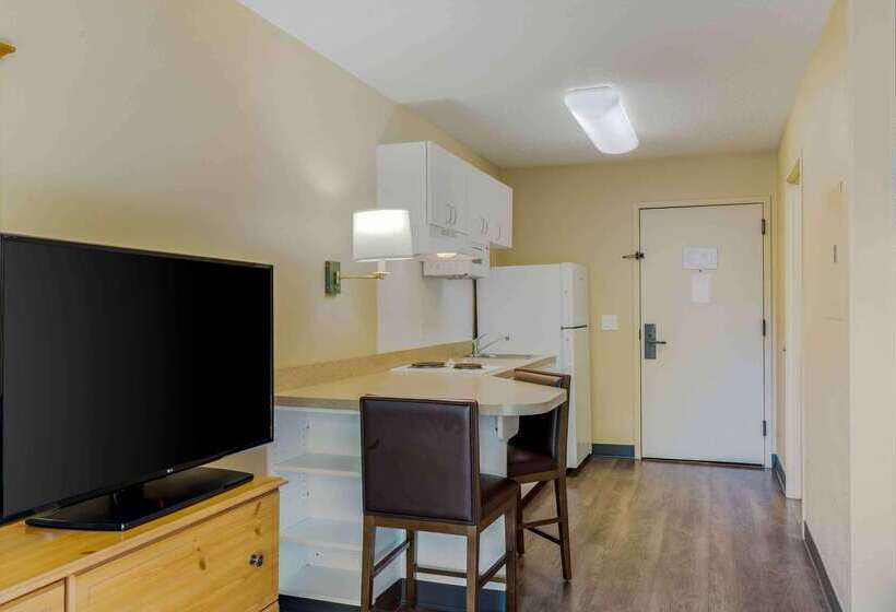 בית מלון כפרי Extended Stay America Suites  Boston  Waltham  52 4th Ave