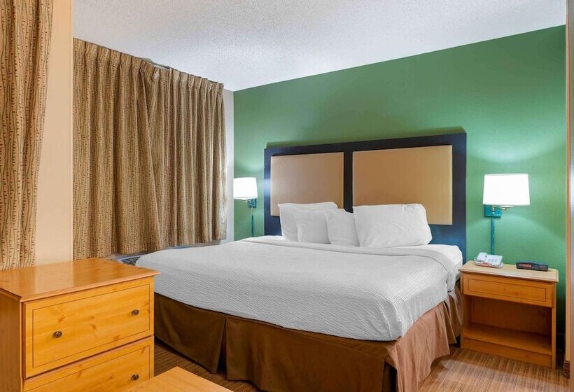 هتل Extended Stay America Suites  Chicago  Schaumburg  Convention Center