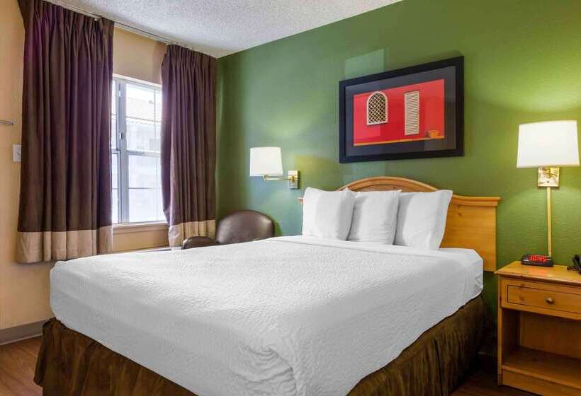 בית מלון כפרי Extended Stay America Suites  Phoenix  Scottsdale  Old Town