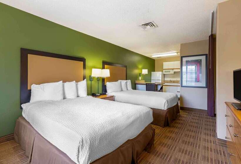 ホテル Hometowne Studios By Red Roof Chantilly