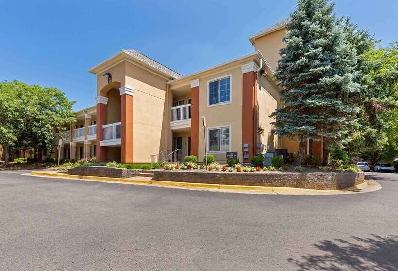 ホテル Hometowne Studios By Red Roof Chantilly