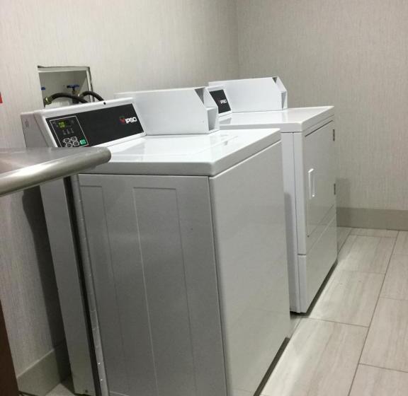 هتل Holiday Inn Express Easton, An Ihg