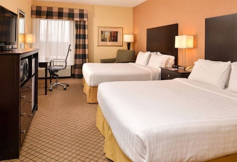 Отель Holiday Inn Express Lewisburg   New Columbia, An Ihg